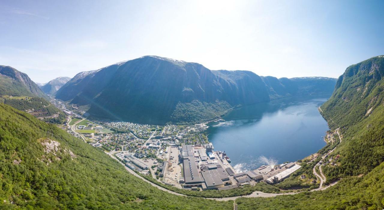 Oren Hotel Høyanger Exterior foto